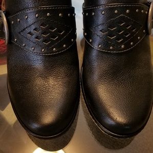 Black clogs